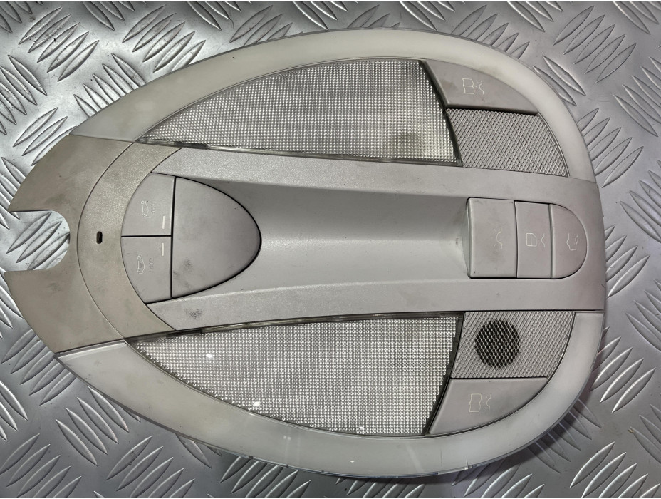 Преден плафон за Mercedes E Class W211 Преден плафон за Mercedes E Class W211