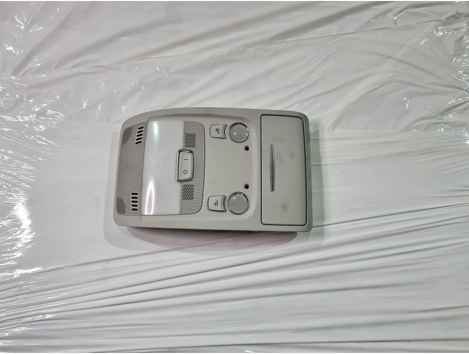 Преден плафон за Ауди А4 Б8 / Audi A4 B8 2.0 TDI комби Преден плафон за Ауди А4 Б8 / Audi A4 B8 2.0 TDI комби