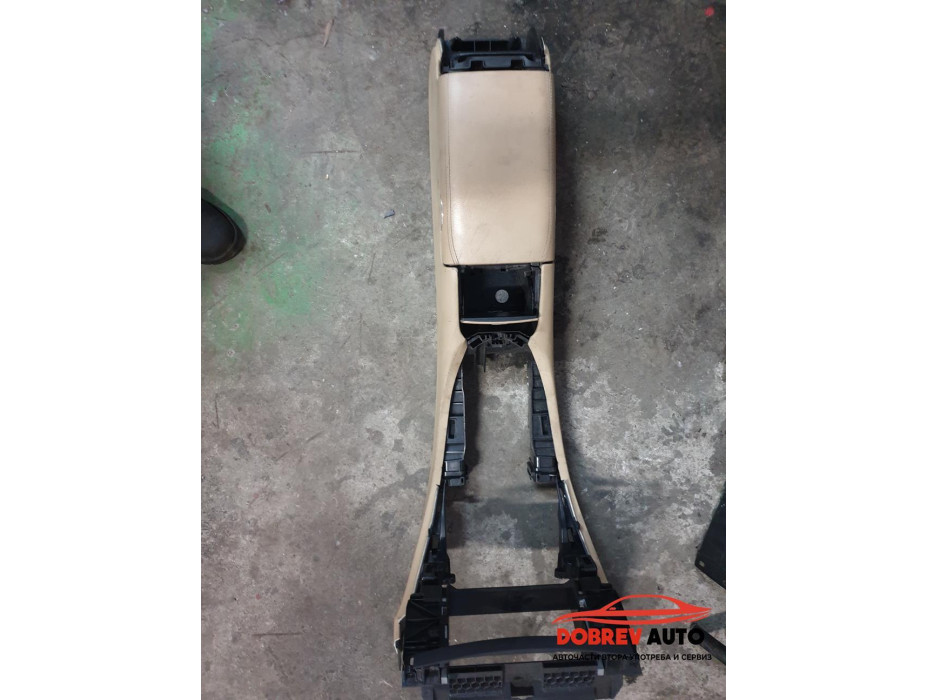 Преден подлакътник - барче за Mercedes CLS 500 W219