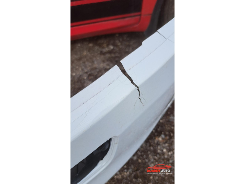 Предна броня за Audi Q7 4L W12. Предна броня за Audi Q7 4L W12.