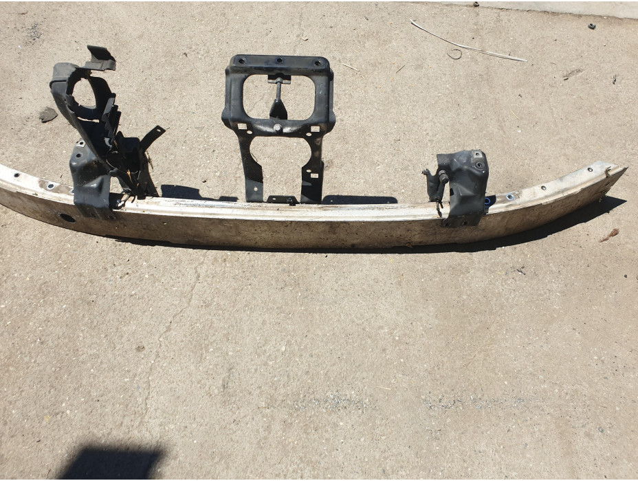 Предна греда за Mercedes E Class W211 2.7CDI