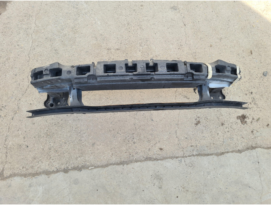 Предна греда за VW Passat B6 2.0 TDI ВМР