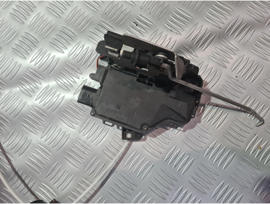 Предна дясна брава за Audi A4 B6 - десен волан