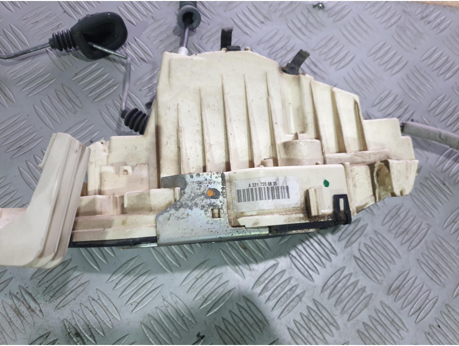 Предна дясна брава за Mercedes S350 CDI W221 Facelift