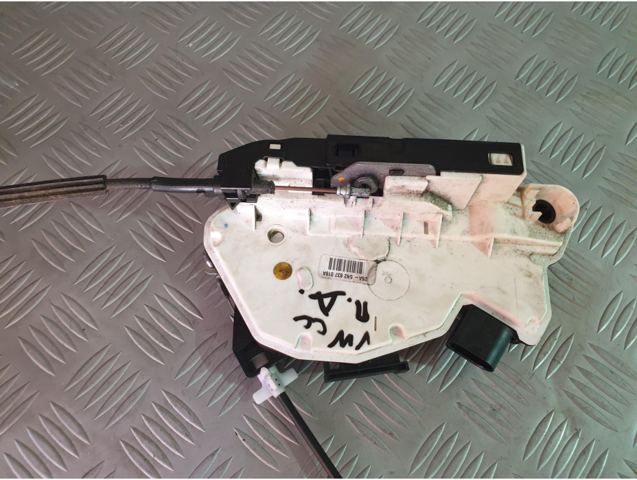 Предна дясна брава за VW Passat CC 2.0TSI - Десен волан