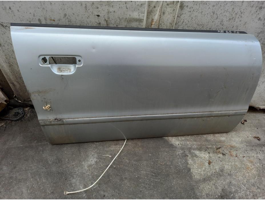 Предна дясна врата за Audi A4 B5 Предна дясна врата за Audi A4 B5