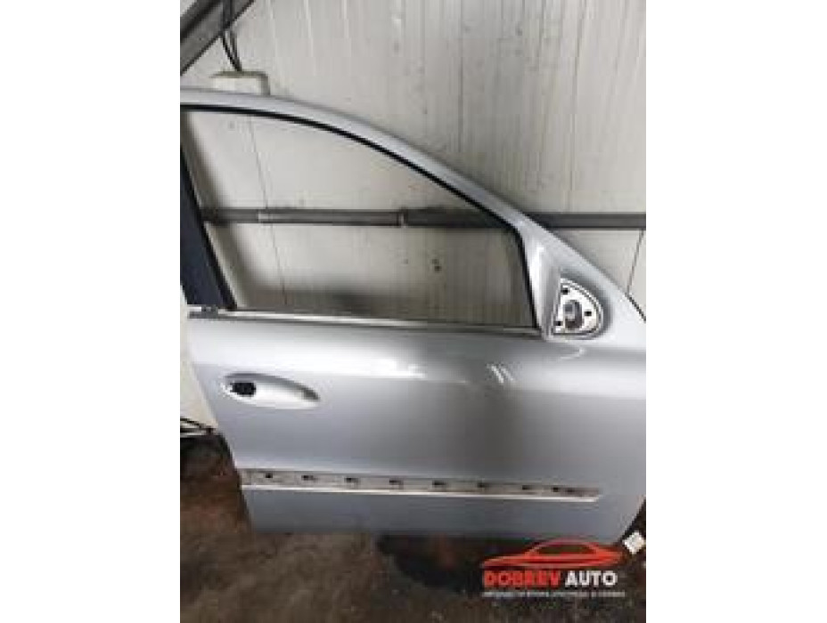 Предна дясна врата за Mercedes ML 280 W164