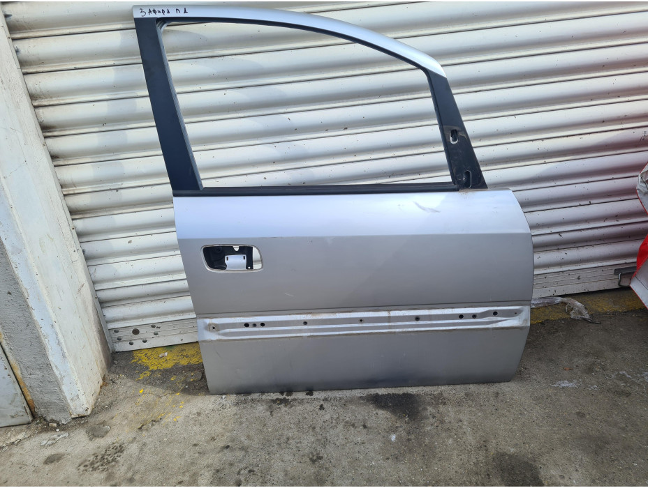 Предна дясна врата за Opel Zafira A 2.2 i 147 к.с.