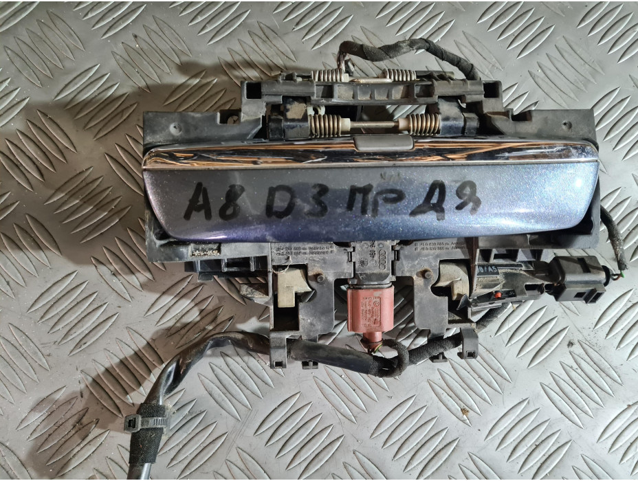 Предна дясна външна дръжка за Audi A8 D3