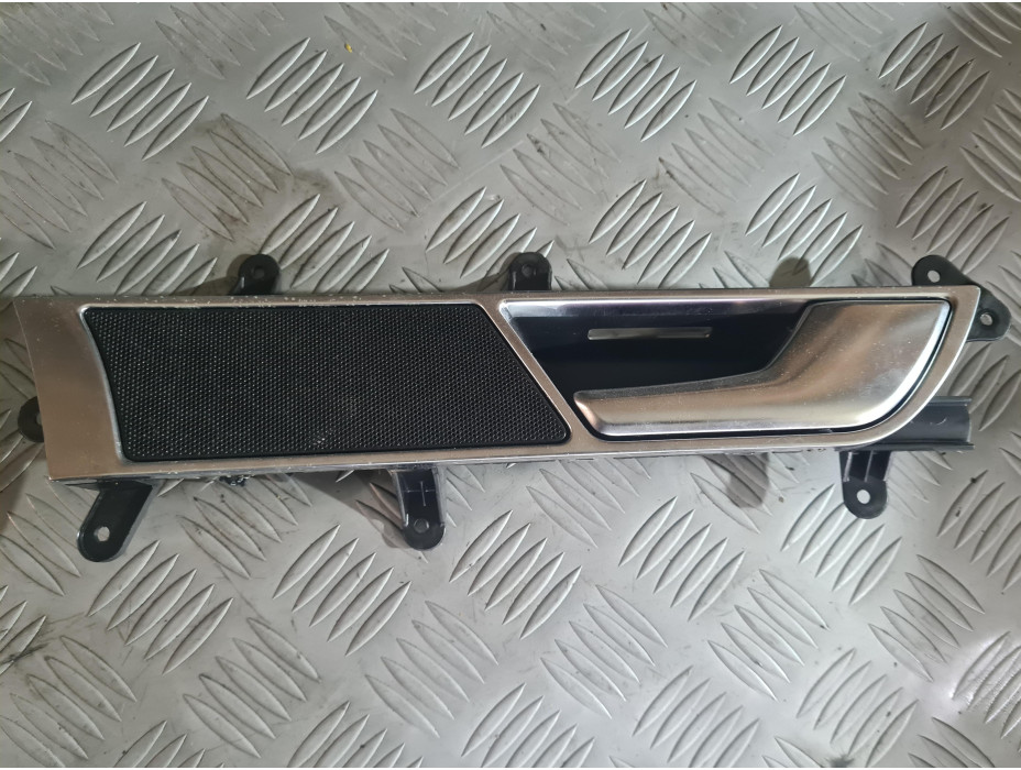 Предна дясна вътрешна дръжка за Audi A6 C6 2.7 TDI Quattro