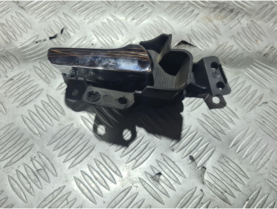 Предна дясна вътрешна дръжка за Opel Zafira A 2.2 i 147 к.с.