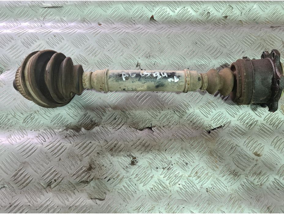 Предна дясна полуоска за Audi a6 C5 2.4 i Automat Sedan