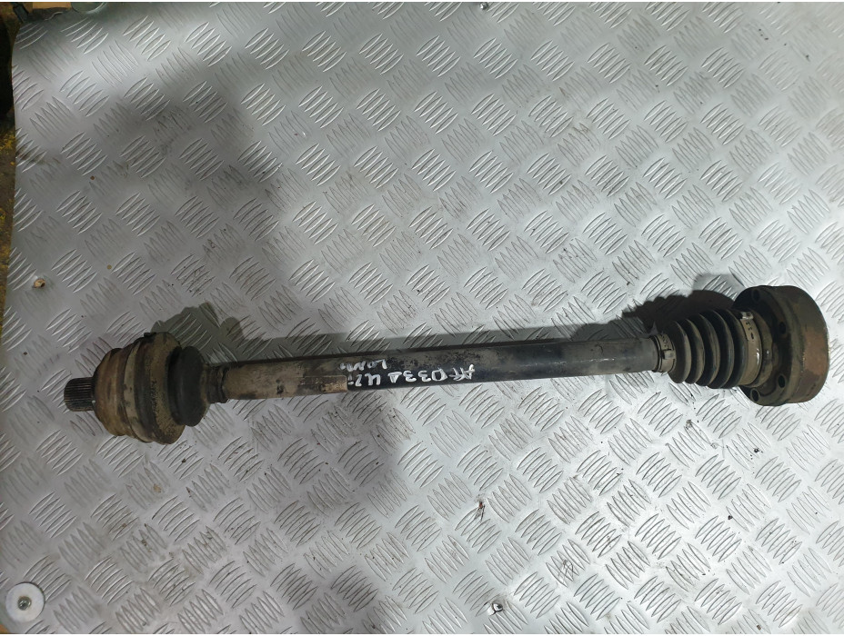 Предна дясна полуоска за Audi A8 D3 4.0 TDI Предна дясна полуоска за Audi A8 D3 4.0 TDI