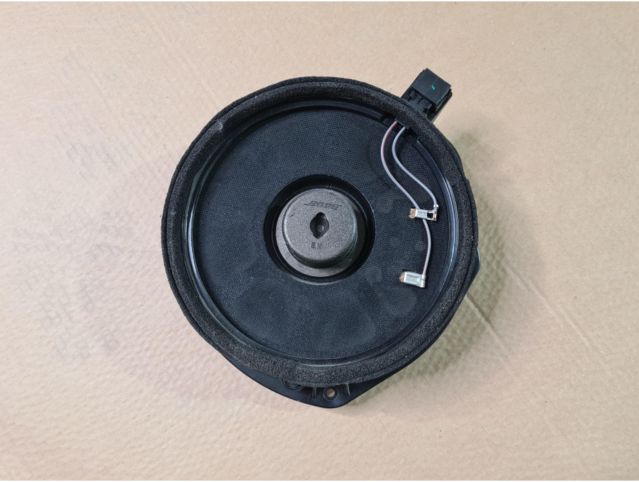 Предна дясна тонколона Bose за Audi A8 D3 4.0tdi Предна дясна тонколона Bose за Audi A8 D3 4.0tdi