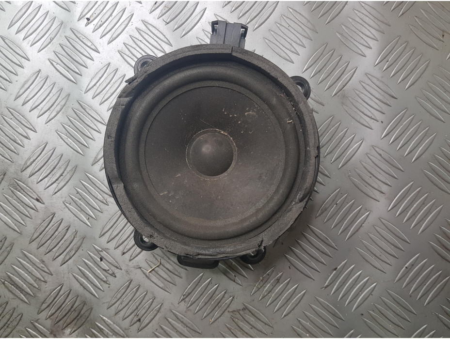 Предна дясна тонколона за Mercedes Vito W639