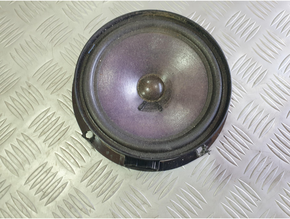 Предна дясна тонколона за VW Passat B5 1.8 T комби