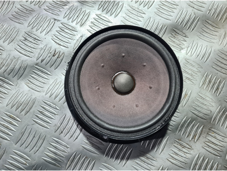Предна дясна тонколона за VW Passat B5 2.5 TDI