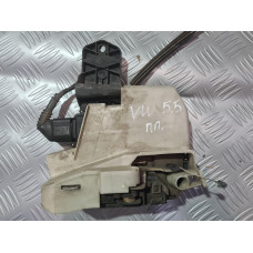 Предна лява брава за Фолксваген Пасат Б5.5 комби / VW Passat B5.5  2.5 TDI