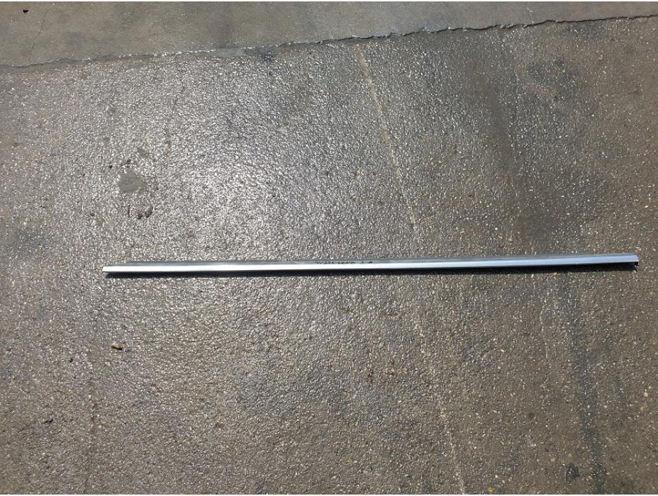 Предна лява водобранна лайсна за Mercedes S350 CDI, W221, Facelift