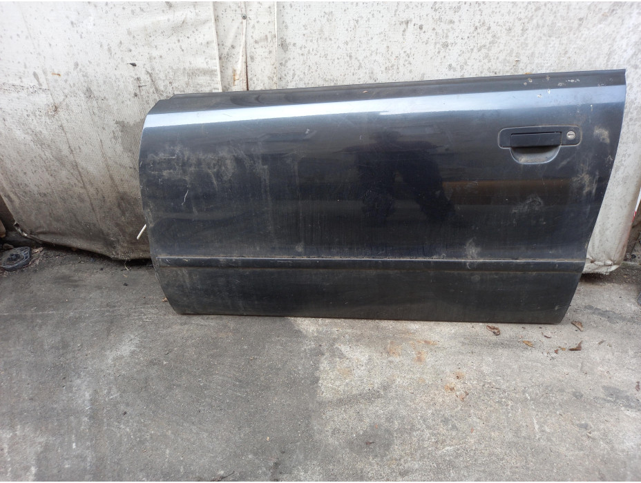 Предна лява врата за Audi  A4 B5 1.9 TDI