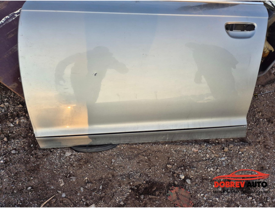 Предна лява врата за Audi A6 4F TDI