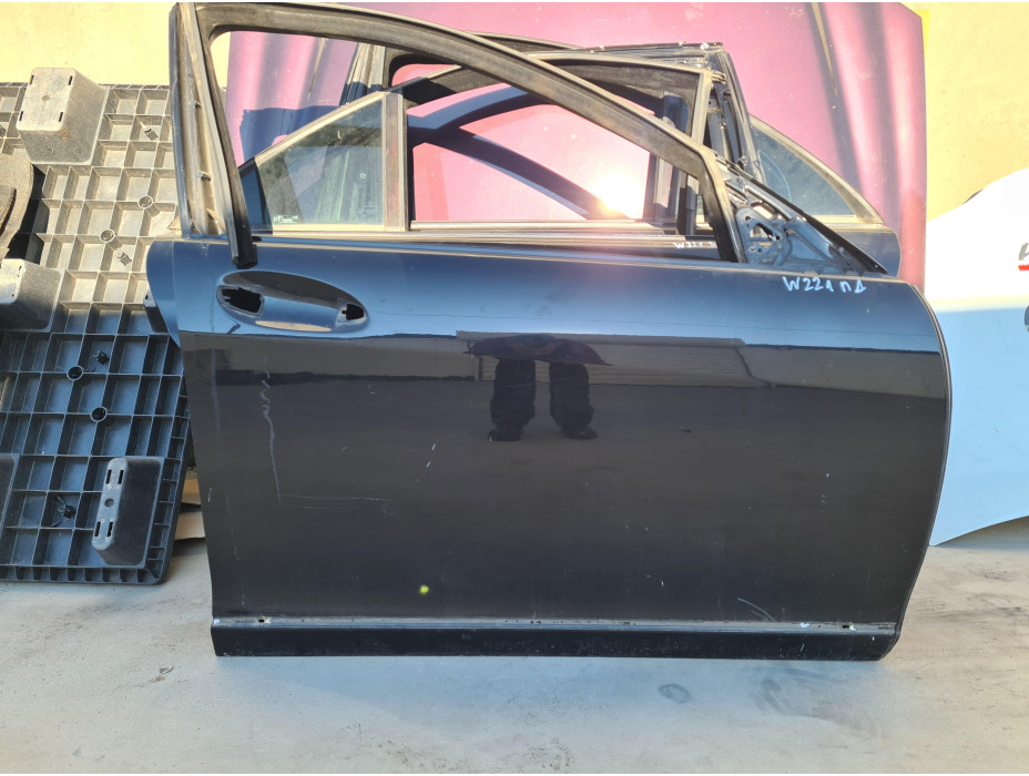 Предна лява врата за Mercedes S320 CDI W221