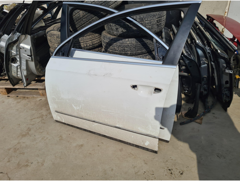 Предна лява врата за VW Passat B6 2.0 TDI ВМР