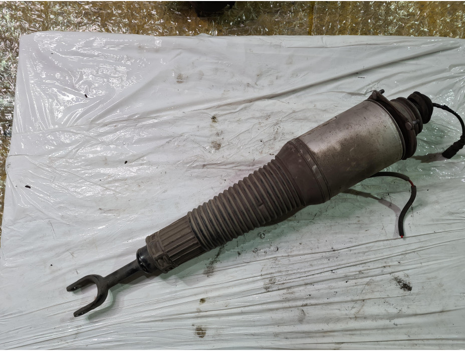 Предна лява въздушна възглавница за Ауди А8 Д3 / Audi A8 D3 4.2 i 335 к.с. Предна лява въздушна възглавница за Ауди А8 Д3 / Audi A8 D3 4.2 i 335 к.с.