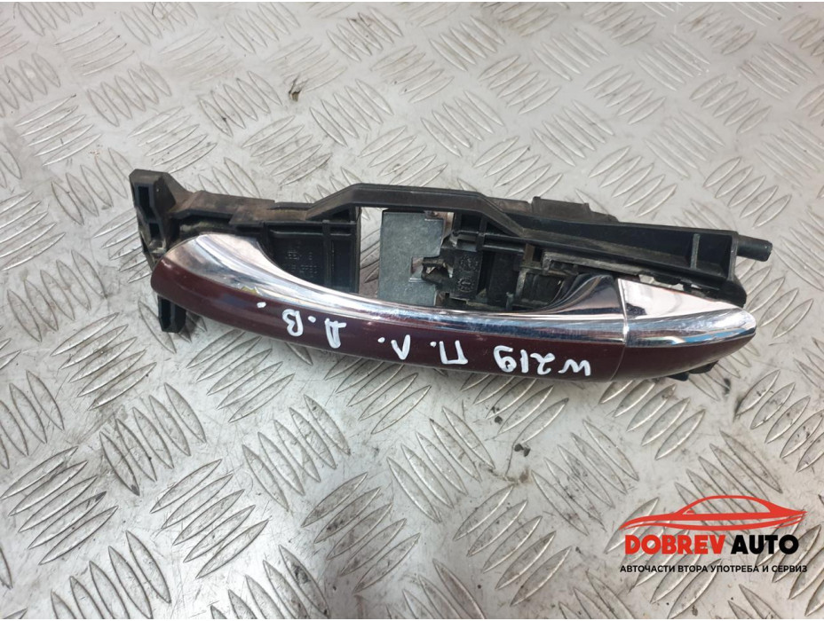 Предна лява външна дръжка (десен волан) за Mercedes CLS 500 W219