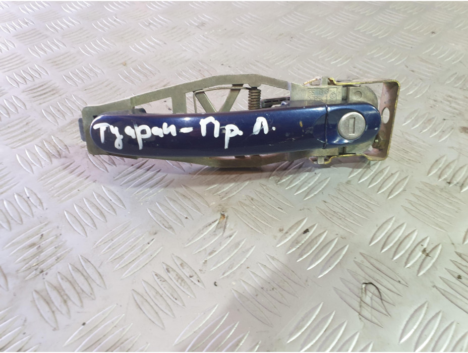 Предна лява външна дръжка за VW Touran 1.9 TDI Предна лява външна дръжка за VW Touran 1.9 TDI