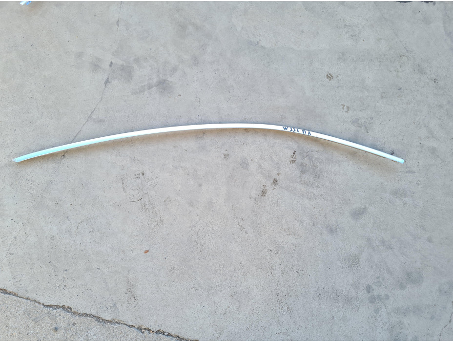 Предна лява горна лайсна за Mercedes S320 CDI W221 Предна лява горна лайсна за Mercedes S320 CDI W221