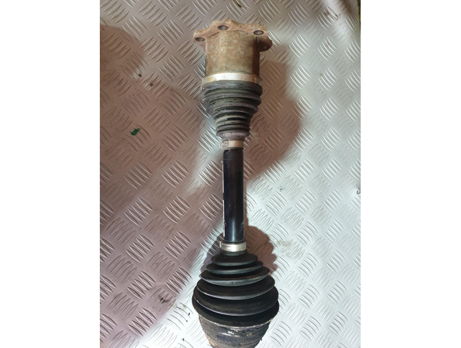 Предна лява полуоска за Audi A5 8T 2.7TDI Automatic