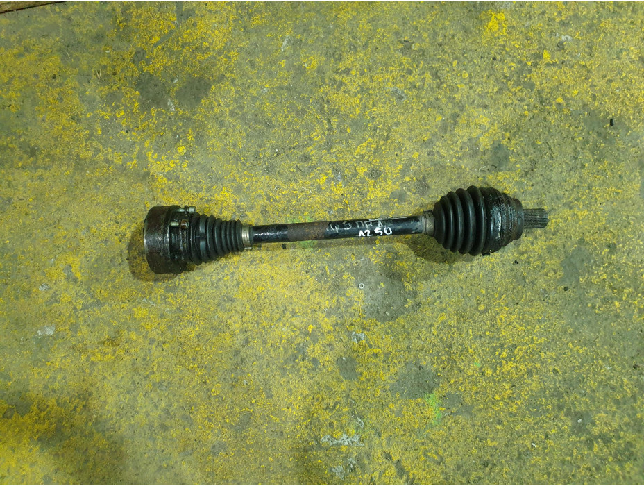 Предна лява полуоска за Фолксваген Голф 1.6 ФСИ / Volkswagen Golf 1.6 FSI