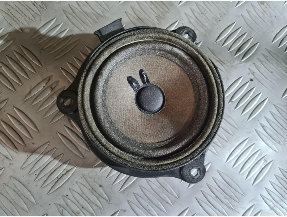 Предна лява тонколона за Audi A6 C6 2.7 TDI Quattro