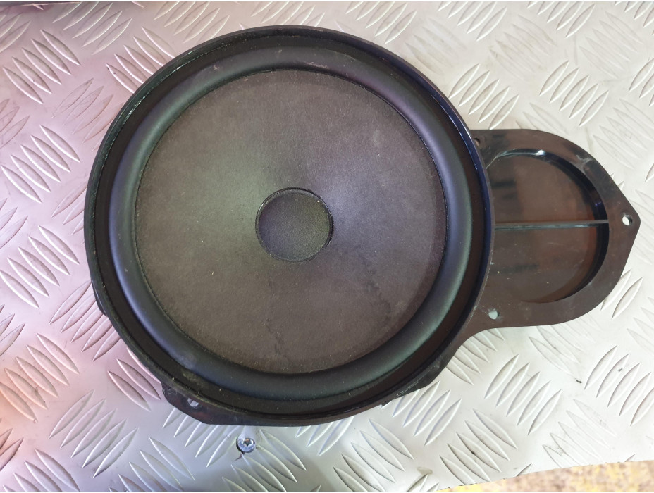 Предна лява тонколона за VW Passat CC 2.0 TSI