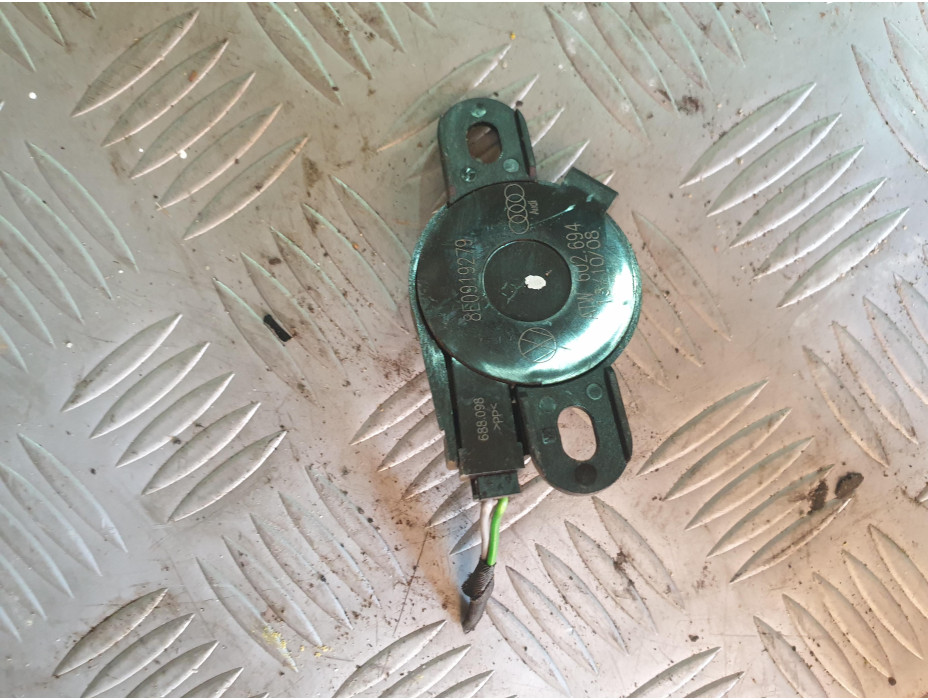 Предна пищялка за парктроник за VW Passat CC 2.0TSI