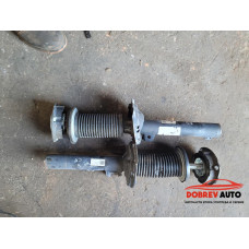 Предни амортисьори за Audi A3 8Y Предни амортисьори за Audi A3 8Y