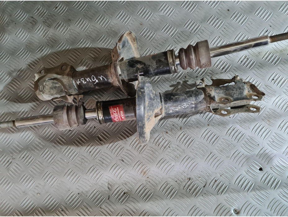 Предни амортисьори за Seat Ibiza 6K2