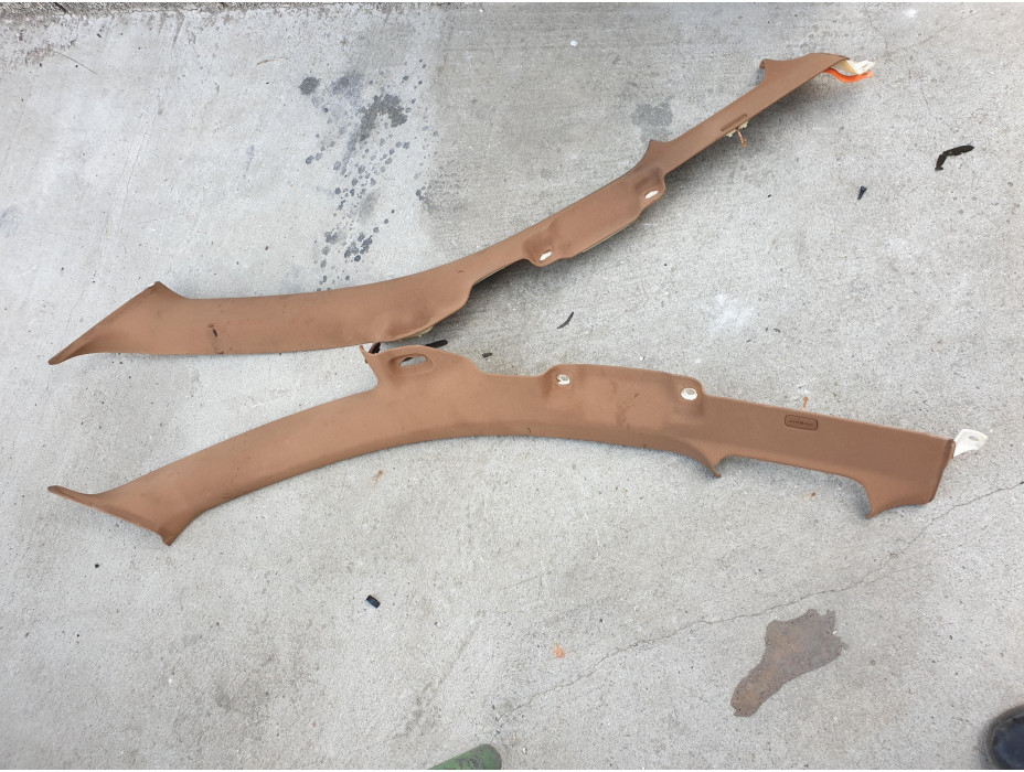 Предни кори за колонки за Audi A8 D3 Предни кори за колонки за Audi A8 D3