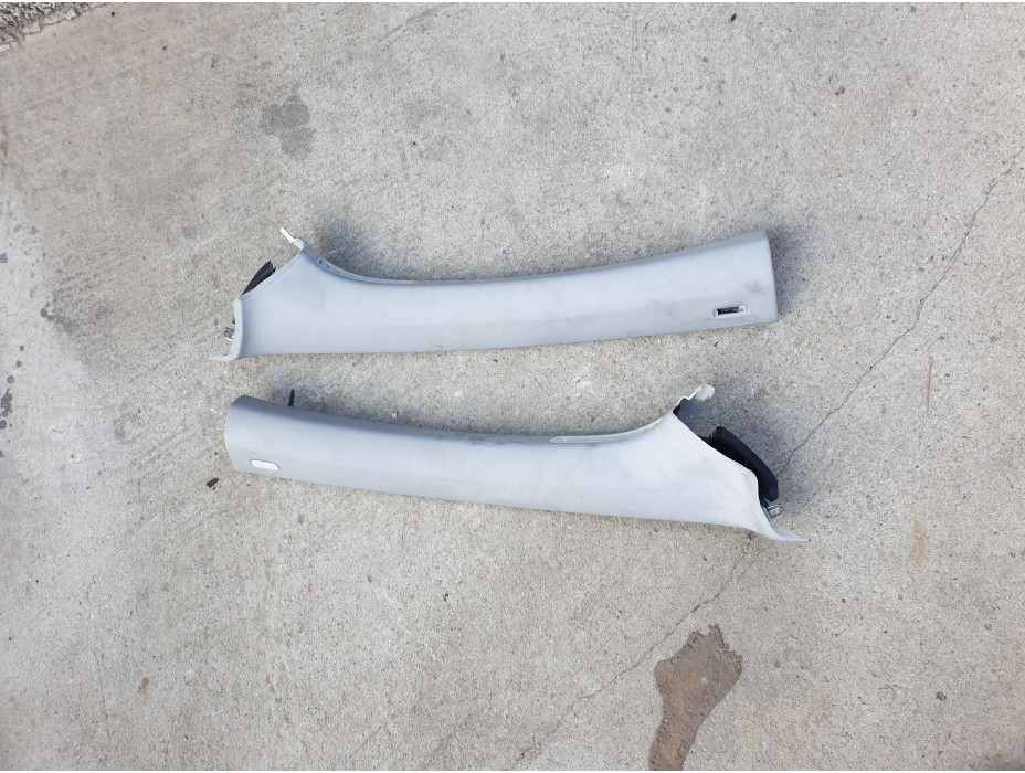 Предни кори за колонки за VW Golf 5