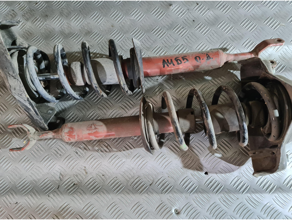 Предни макферсони за Audi A4 B5 1.8 I