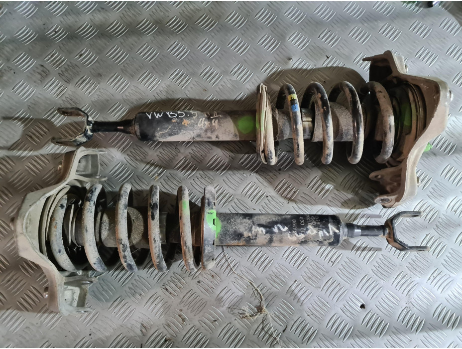 Предни макферсони за Фолксваген Пасат Б5.5 комби / VW Passat B5.5 2.5 TDI Предни макферсони за Фолксваген Пасат Б5.5 комби / VW Passat B5.5 2.5 TDI