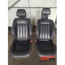 Предни седалки с монитори за Mercedes CLS W218