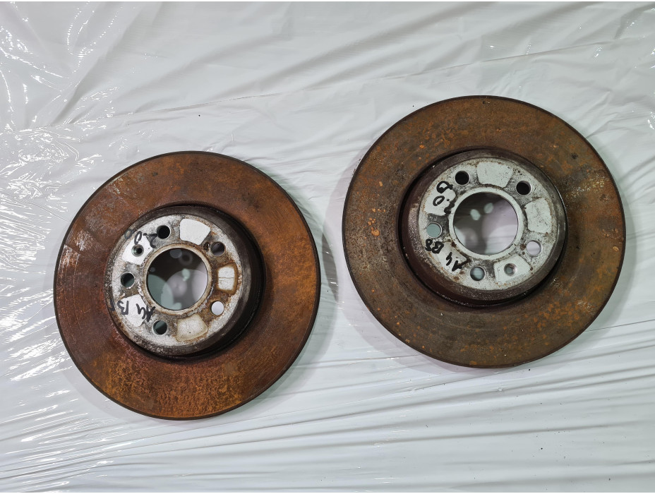 Предни спирачни дискове за Ауди А4 Б8 / Audi A4 B8 2.0 TDI комби