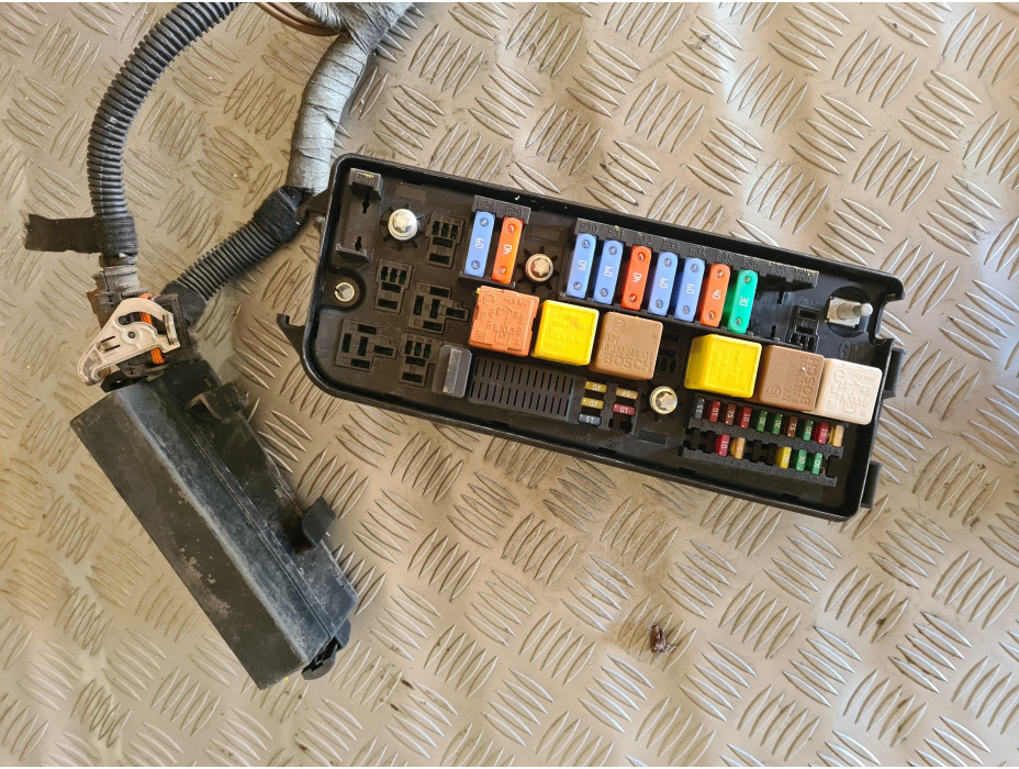 Предно бушонно табло за Opel Vectra C 2.2d