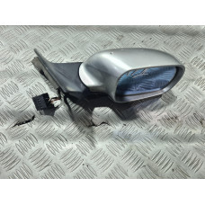 Предно дясно огледало за Audi A6 C5 2.4 i Automat Sedan