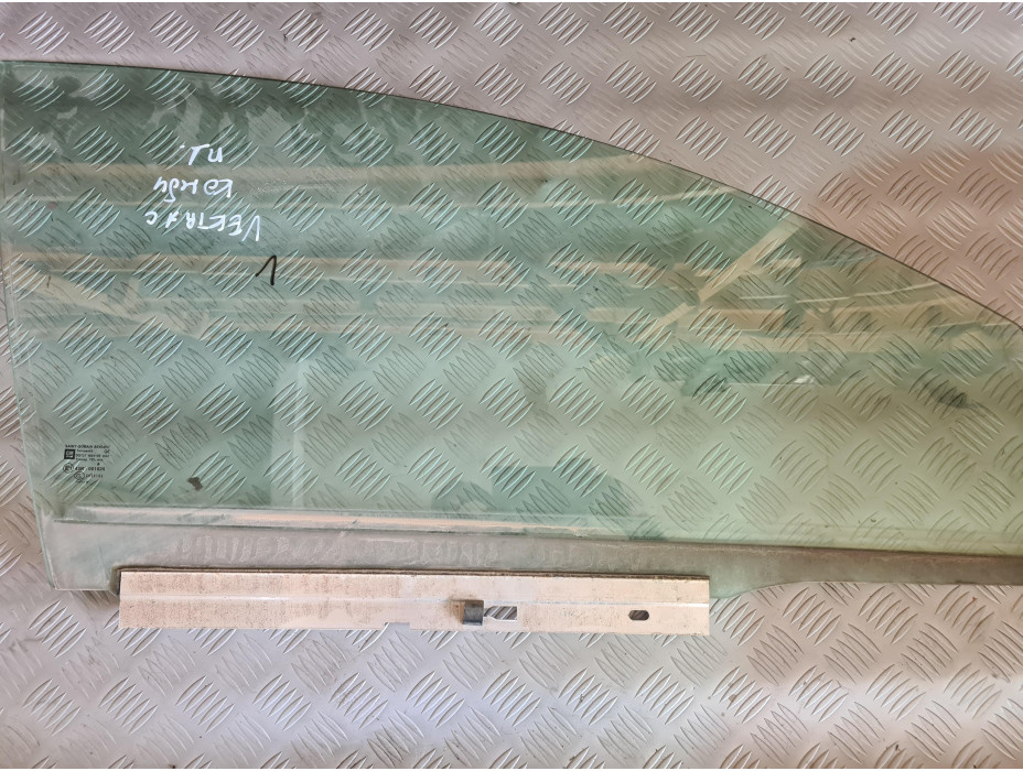 Предно дясно стъкло за Opel Vectra C Estate