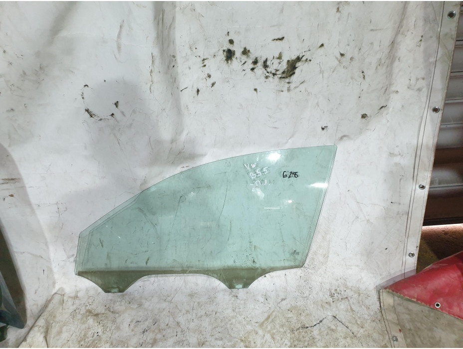 Предно ляво стъкло за Фолксваген Пасат Б5.5 комби / VW Passat B5.5  2.5 TDI