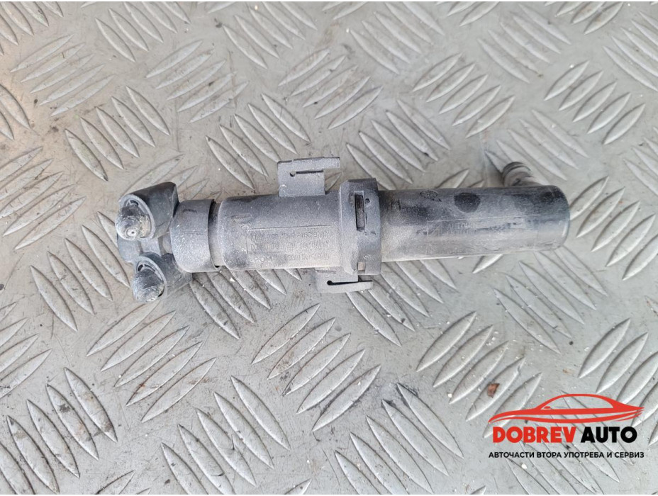 Пръскалка фар (дясна) за Audi A3 8P 2.0 TDI (Facelift)