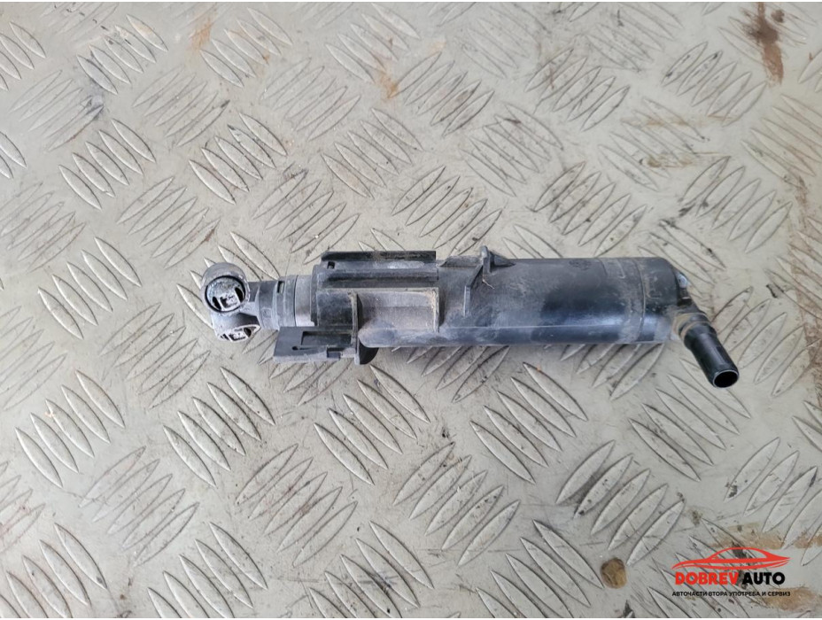 Пръскалка фар (дясна) за Audi A5 8F